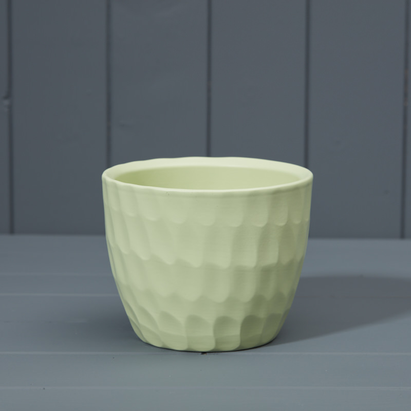 Ceramic Carve Pot detail page